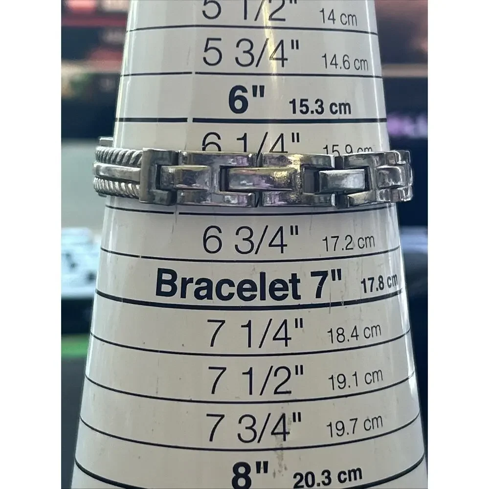 Silver Tone White Dial Women’s Quartz Watch